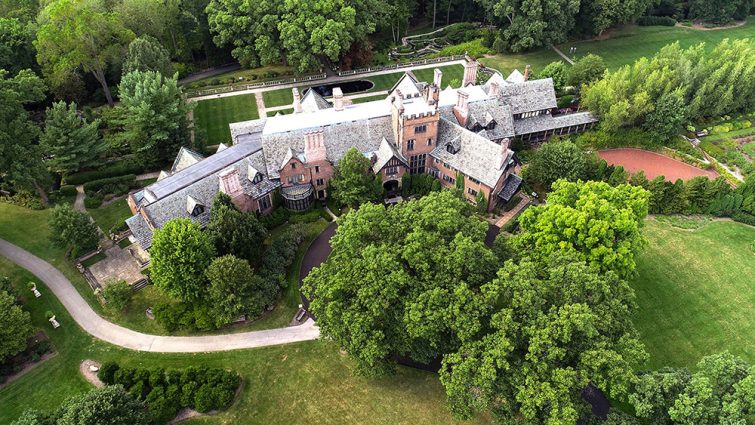 stan hywet hall and gardens in Akron Ohio